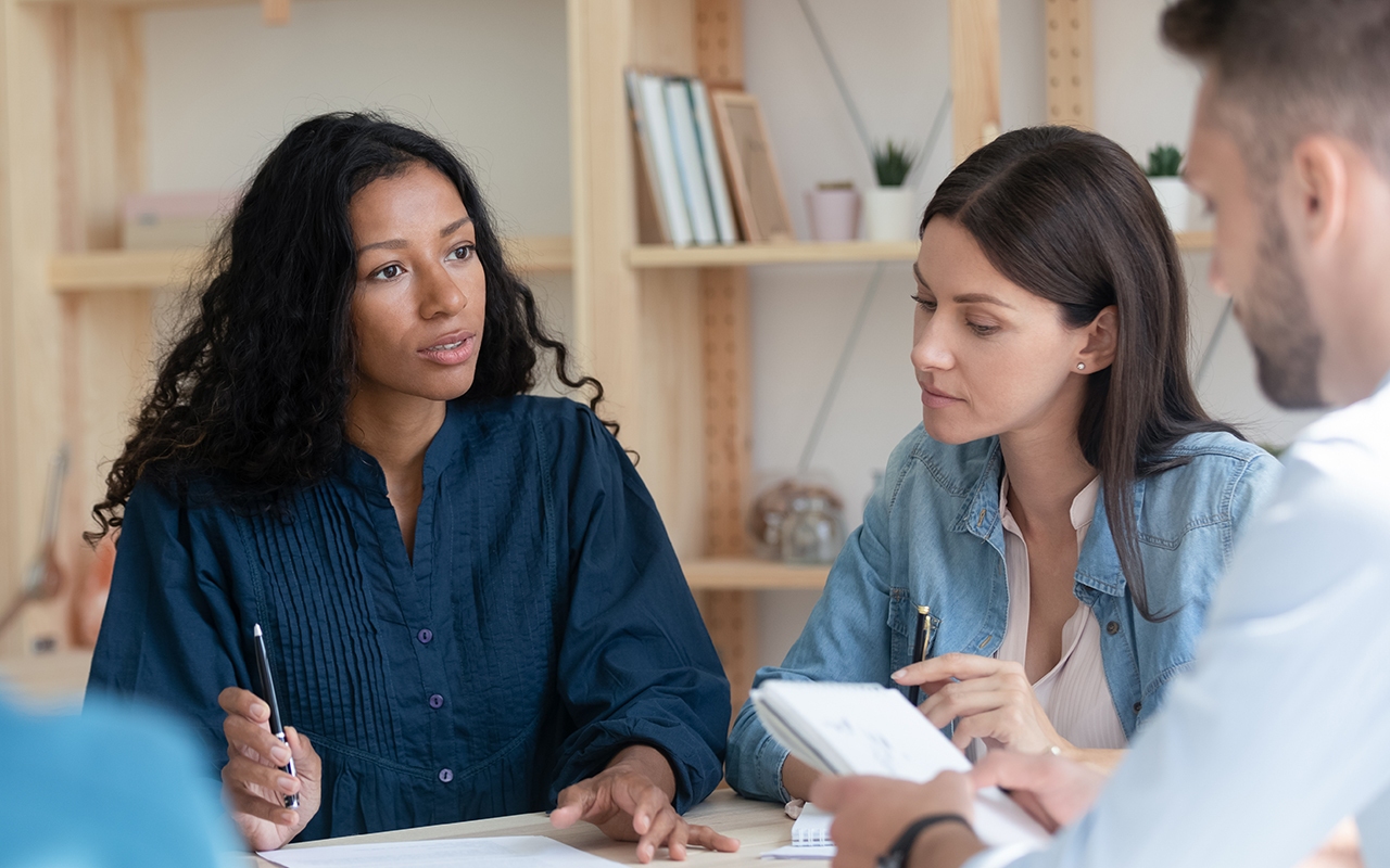 two women collaborating.